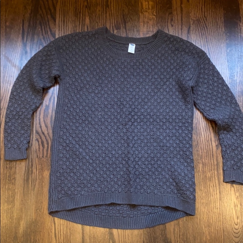 Gray maternity sweater